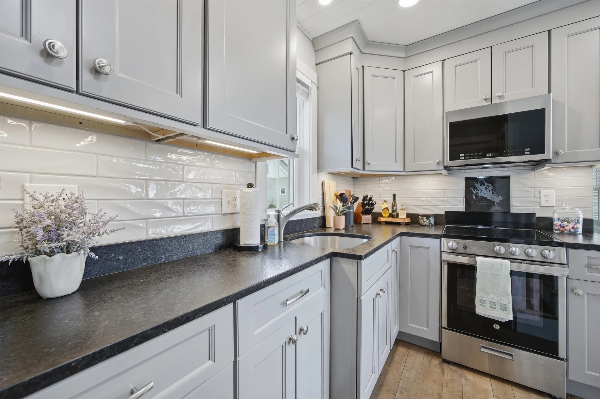 14 Lake Shore Drive Moultonborough NH 03254