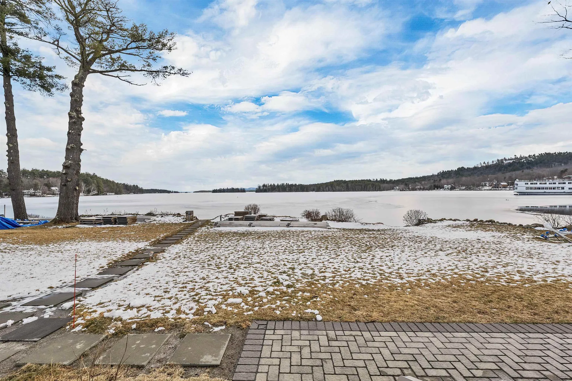 14 Lake Shore Drive Moultonborough NH 03254