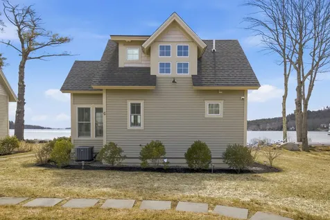 14 Lake Shore Drive Moultonborough NH 03254