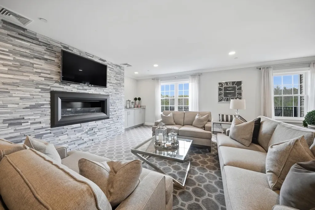 61 Acadia Lane Exeter NH 03833