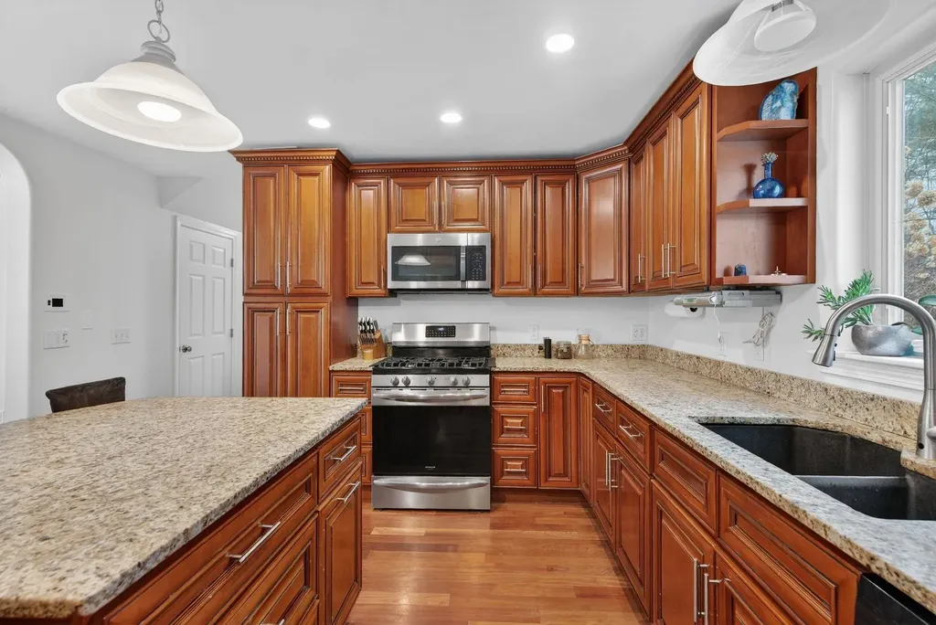 190 Blackwater Road Rochester NH 03867