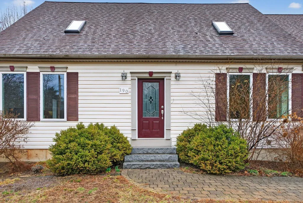 190 Blackwater Road Rochester NH 03867