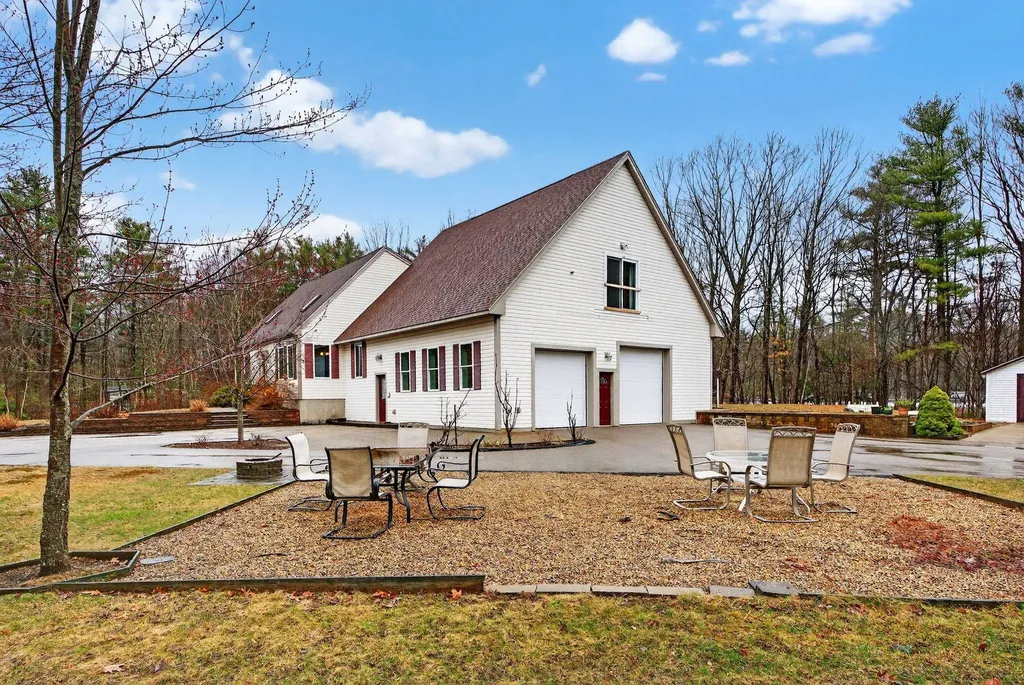 190 Blackwater Road Rochester NH 03867