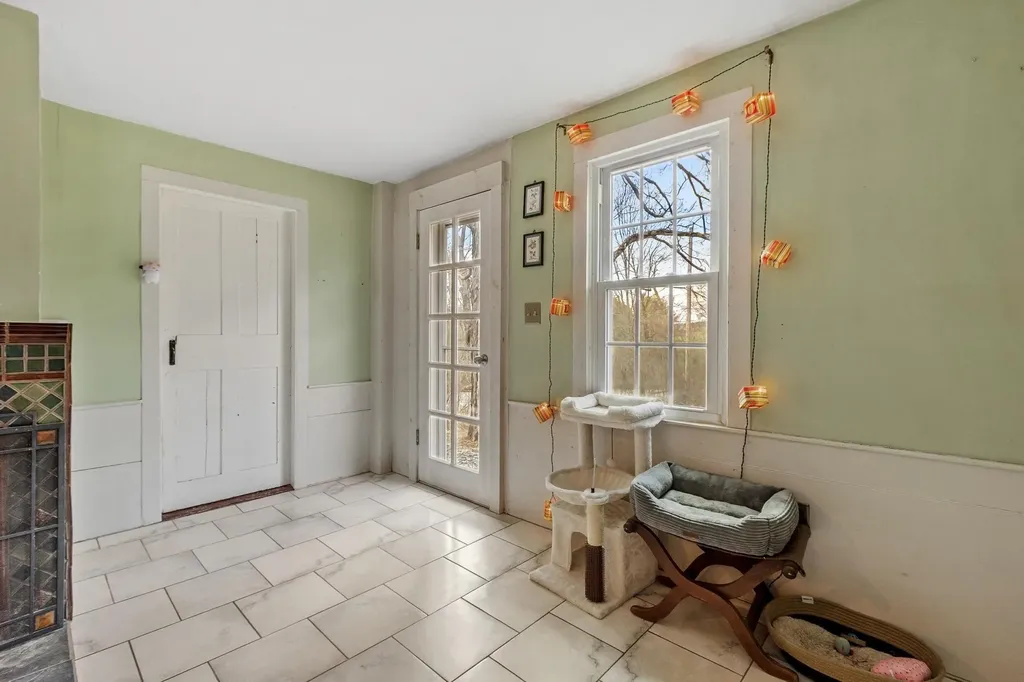 230 Hale Hill Road Swanzey NH 03446
