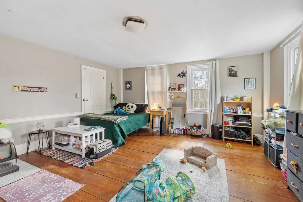 230 Hale Hill Road Swanzey NH 03446