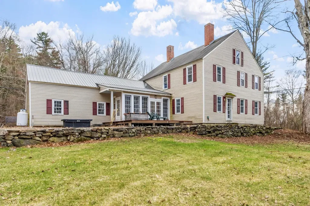 230 Hale Hill Road Swanzey NH 03446
