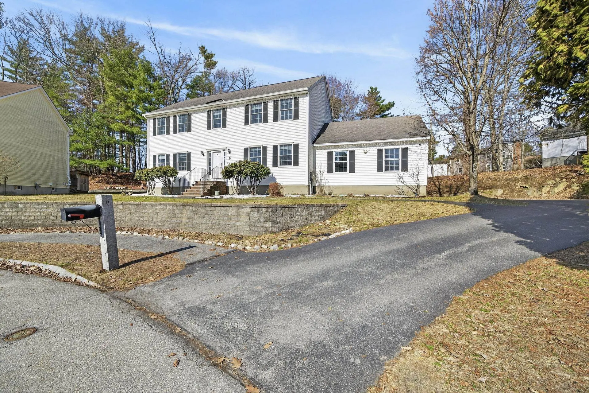 8 Katie Lane Nashua NH 03062
