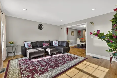8 Katie Lane Nashua NH 03062