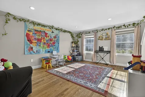 8 Katie Lane Nashua NH 03062