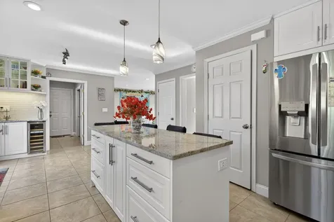 8 Katie Lane Nashua NH 03062