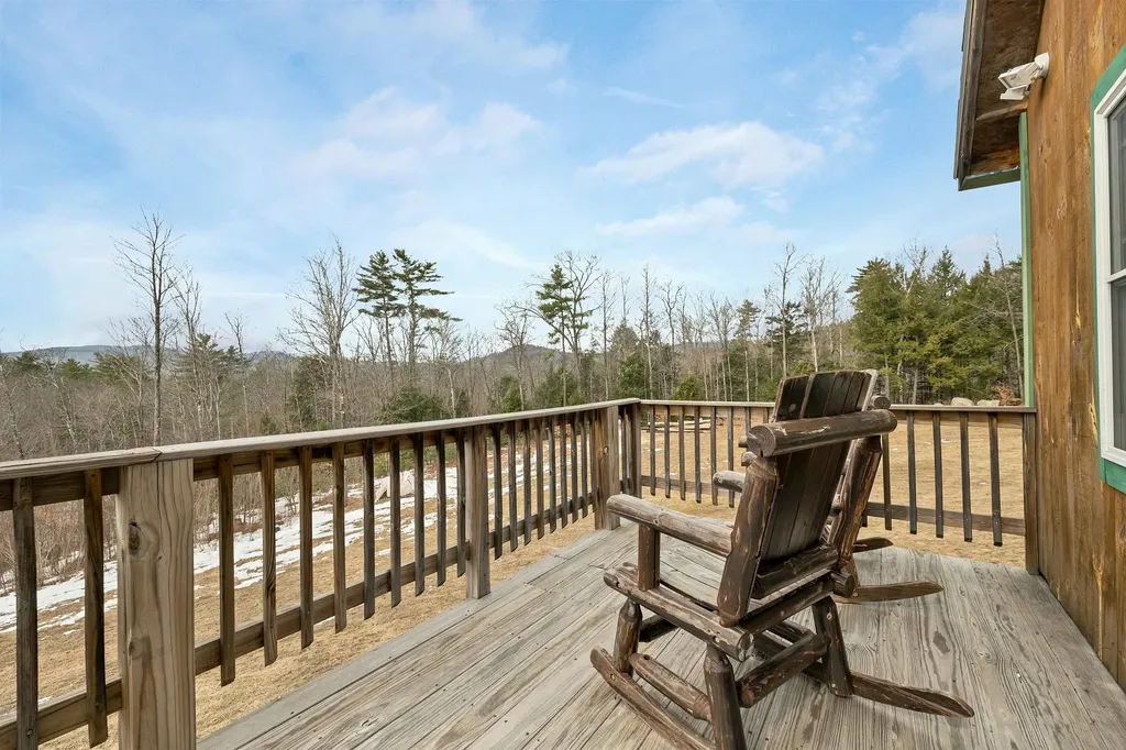 35 Susie Lane Thornton NH 03285