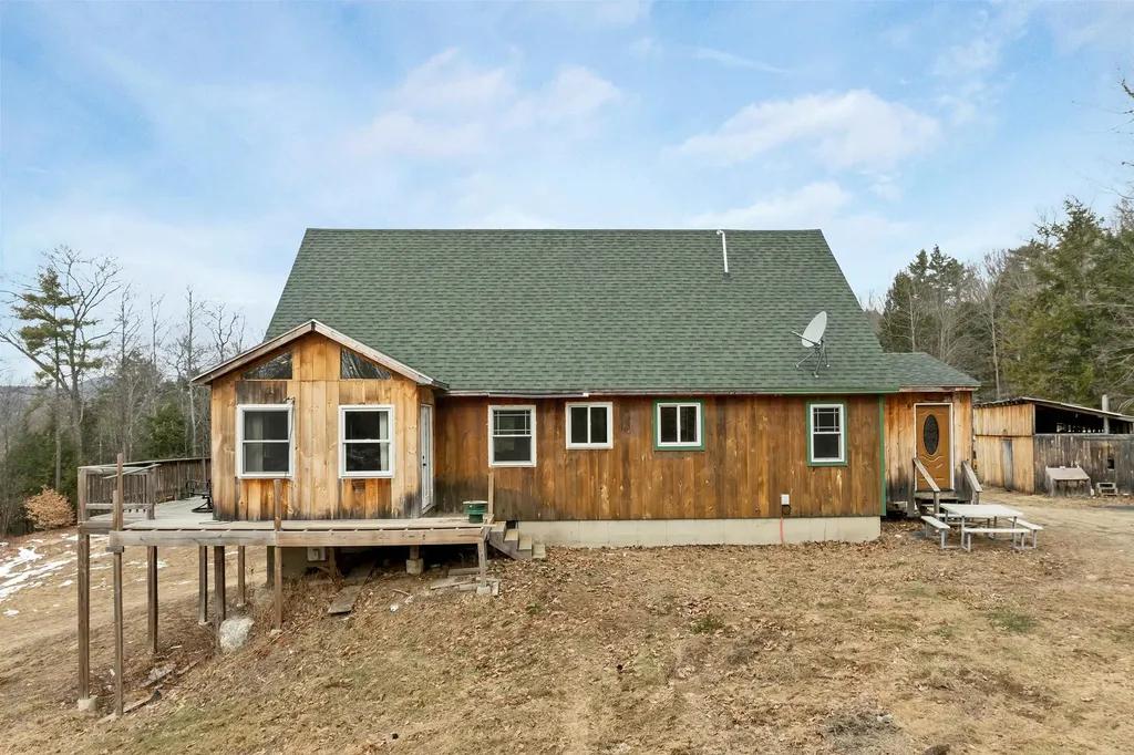 35 Susie Lane Thornton NH 03285