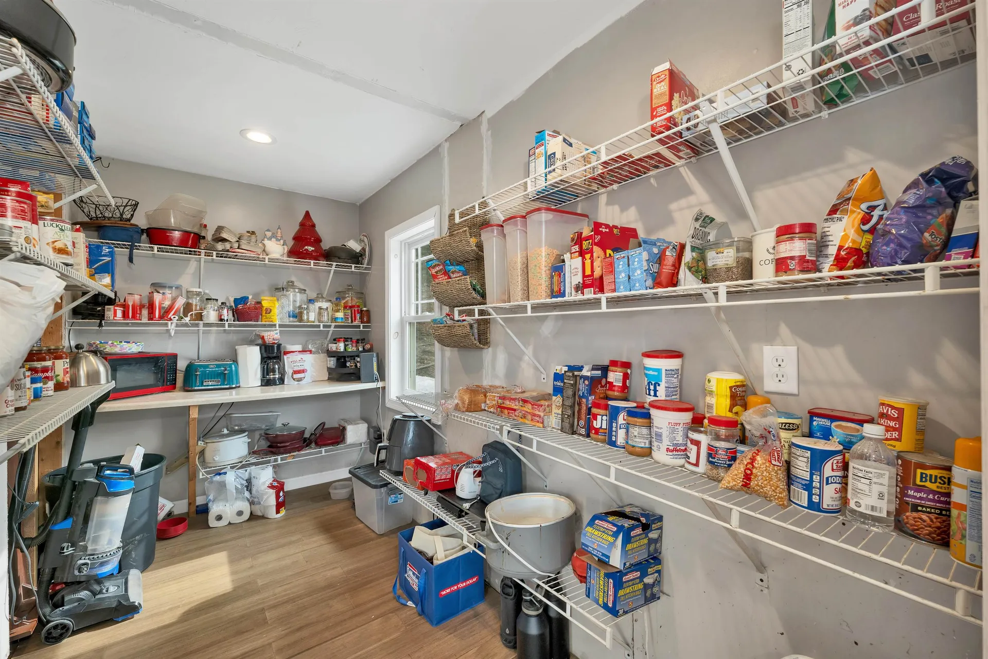 35 Susie Lane Thornton NH 03285