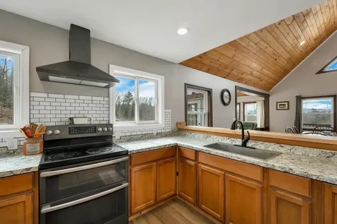35 Susie Lane Thornton NH 03285