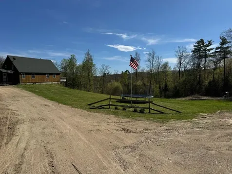 35 Susie Lane Thornton NH 03285