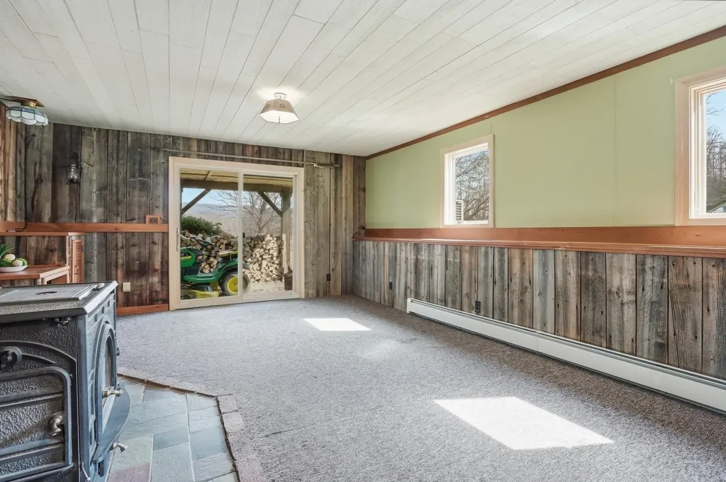 224 Silver Street Hinesburg VT 05461