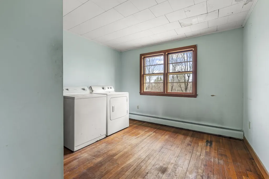 7256 Oak Hill Road Loudon NH 03307