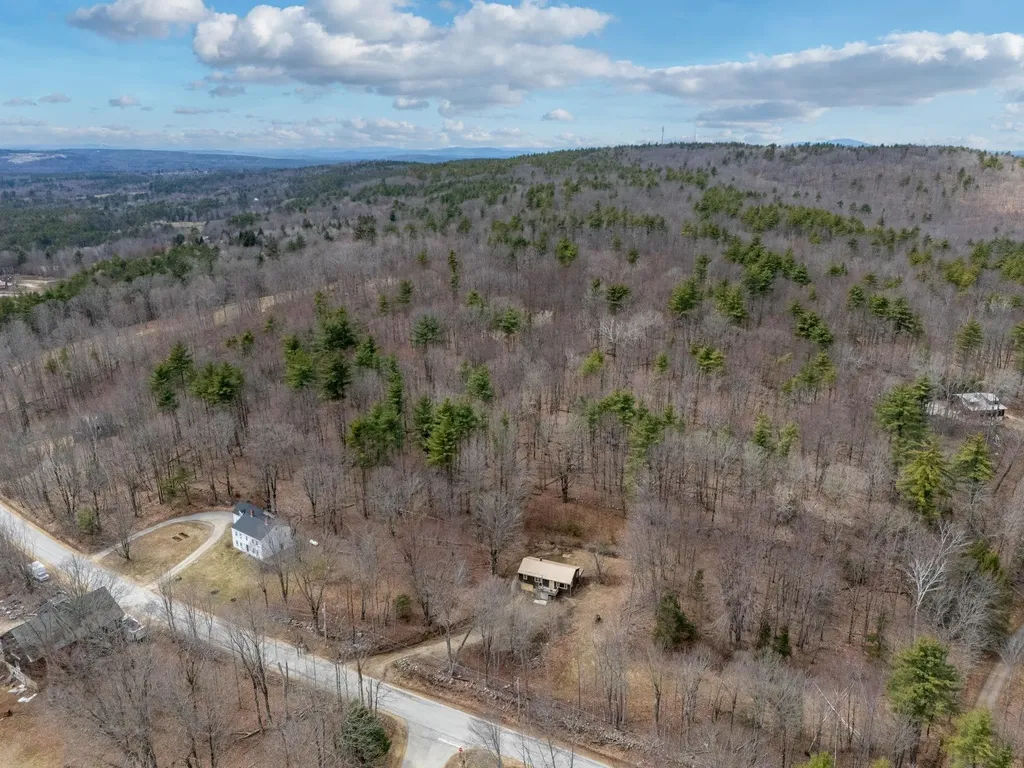 7256 Oak Hill Road Loudon NH 03307