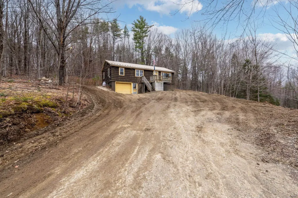 7256 Oak Hill Road Loudon NH 03307