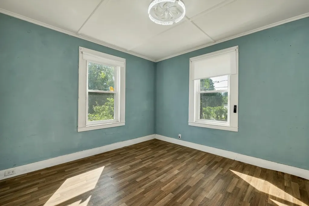 7 Maple Street Farmington NH 03835