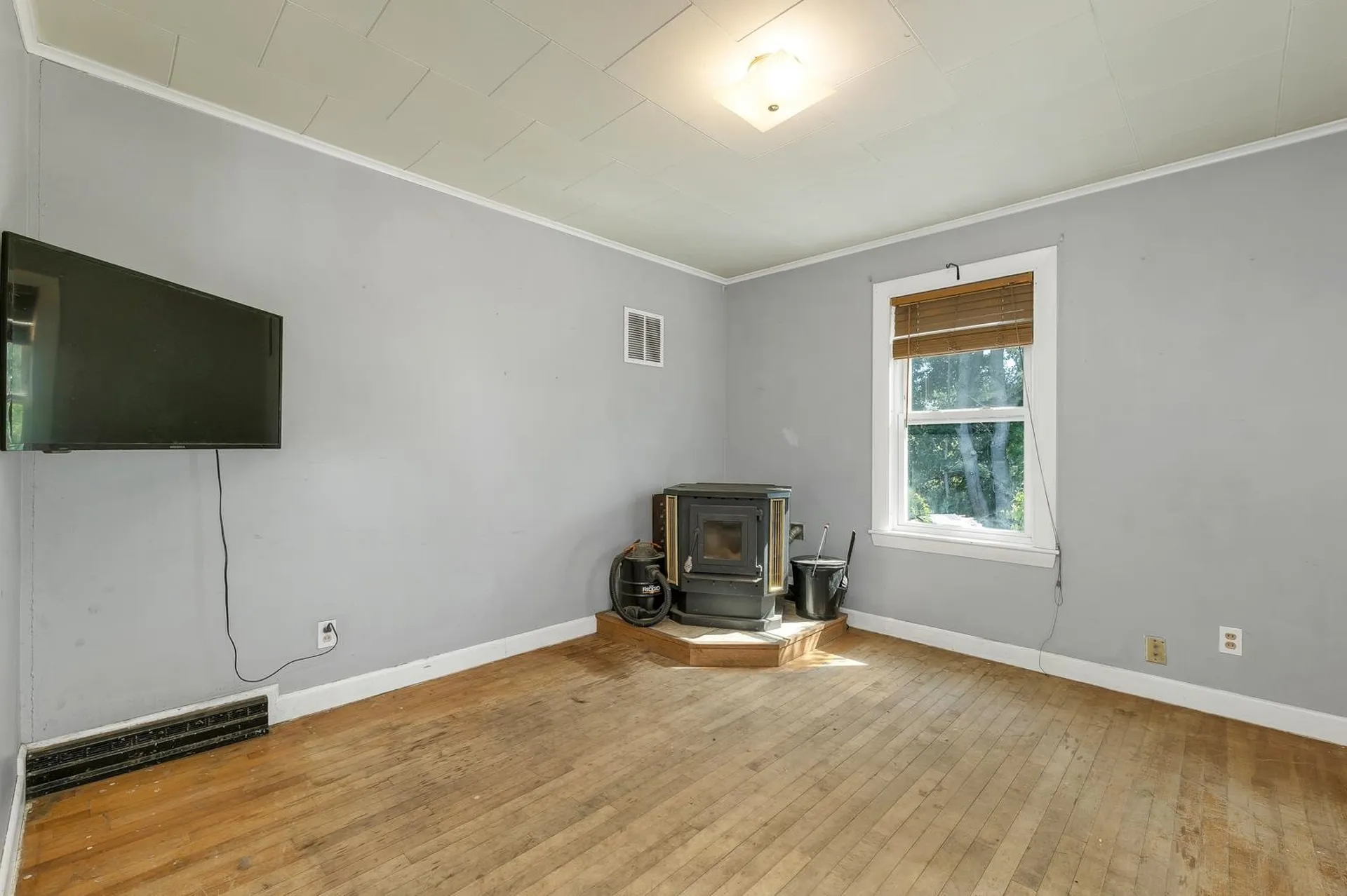 7 Maple Street Farmington NH 03835