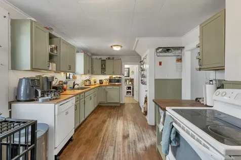 7 Maple Street Farmington NH 03835