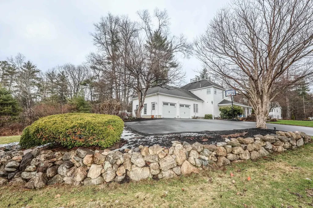 1 Greenfield Parkway Bedford NH 03110
