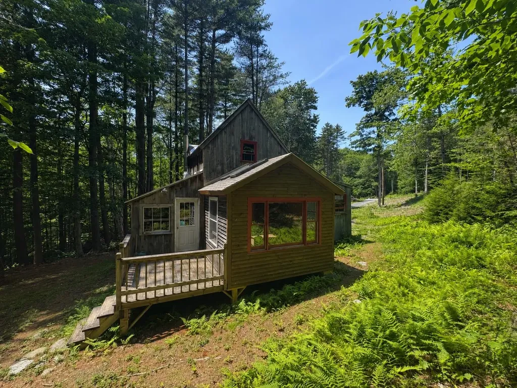 1511 East Dover Road Wardsboro VT 05355