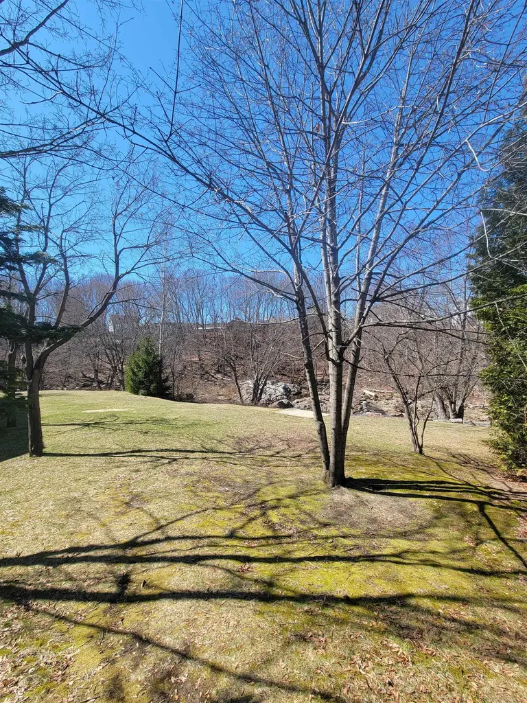 8 Mill Falls Road Pembroke NH 03275