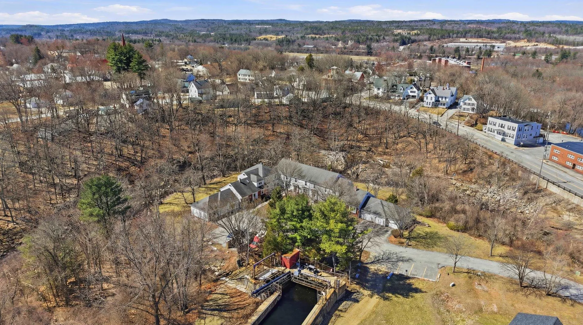 8 Mill Falls Road Pembroke NH 03275