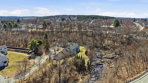 8 Mill Falls Road Pembroke NH 03275