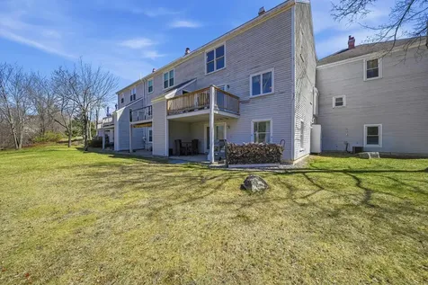 8 Mill Falls Road Pembroke NH 03275