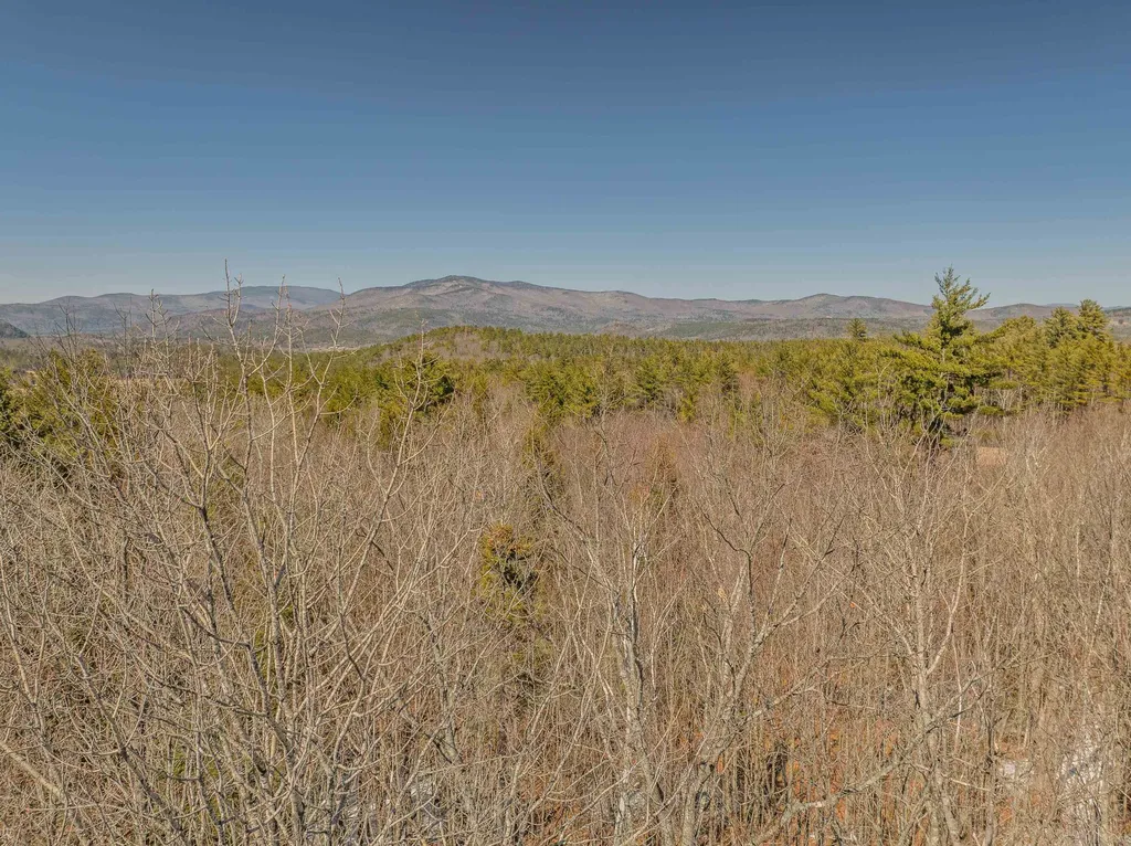 233-085 Reservoir Road Plymouth NH 03264