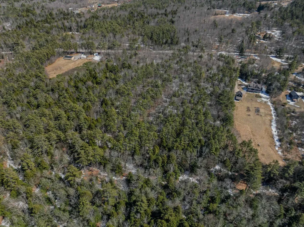 233-085 Reservoir Road Plymouth NH 03264