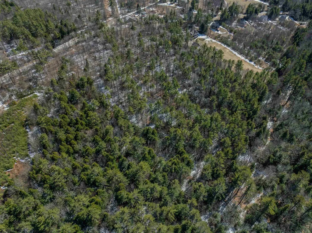 233-085 Reservoir Road Plymouth NH 03264