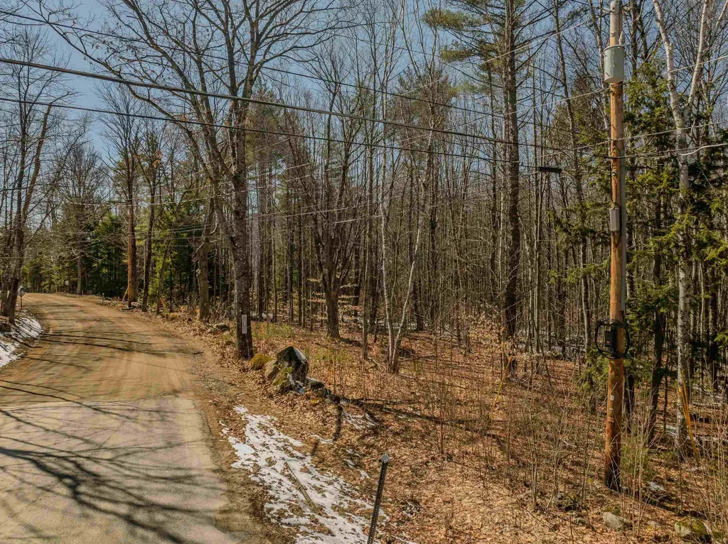 233-085 Reservoir Road Plymouth NH 03264