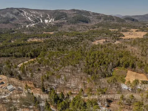 233-085 Reservoir Road Plymouth NH 03264