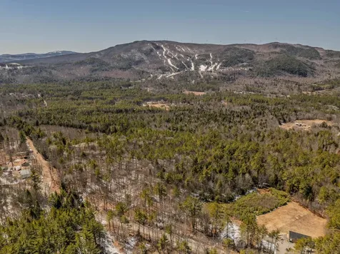 233-085 Reservoir Road Plymouth NH 03264