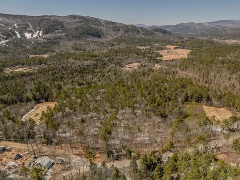 233-085 Reservoir Road Plymouth NH 03264