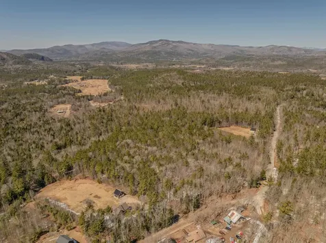 233-085 Reservoir Road Plymouth NH 03264