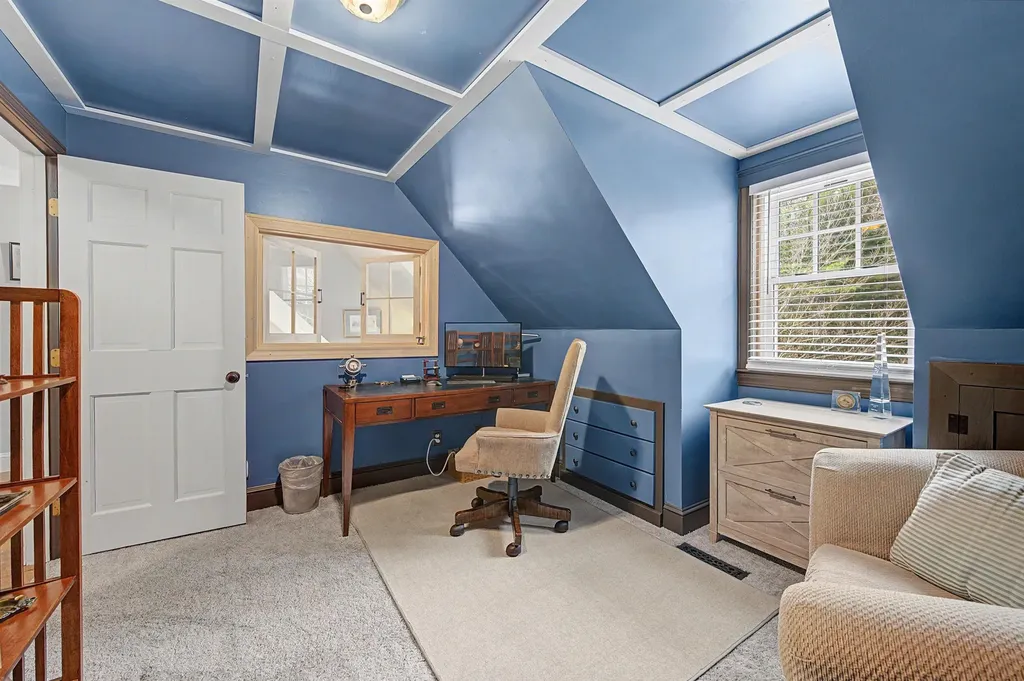 61 South Brook Circle Bradford NH 03221