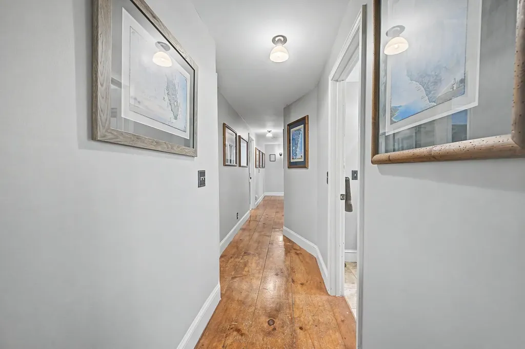 61 South Brook Circle Bradford NH 03221