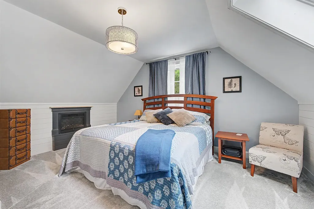 61 South Brook Circle Bradford NH 03221