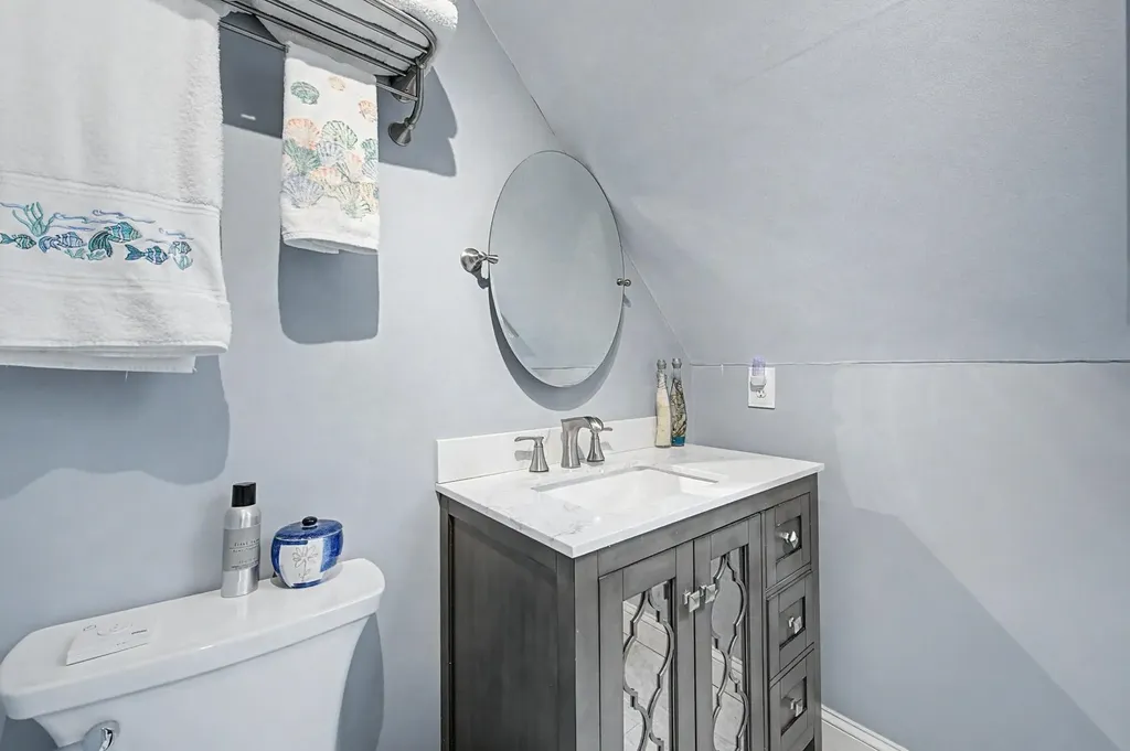 61 South Brook Circle Bradford NH 03221