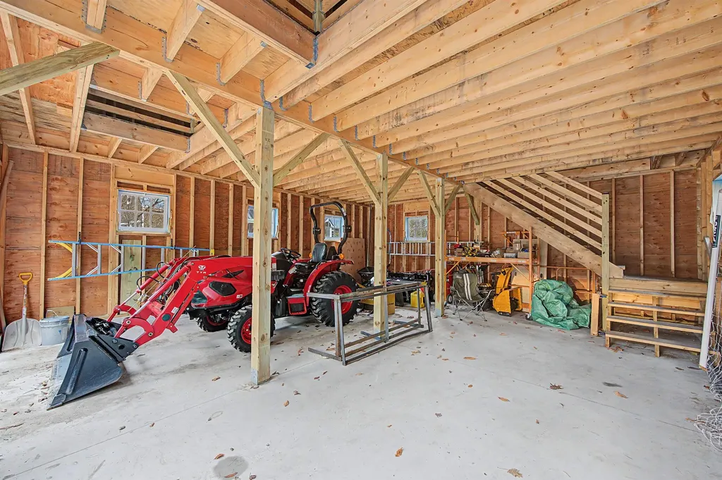 61 South Brook Circle Bradford NH 03221