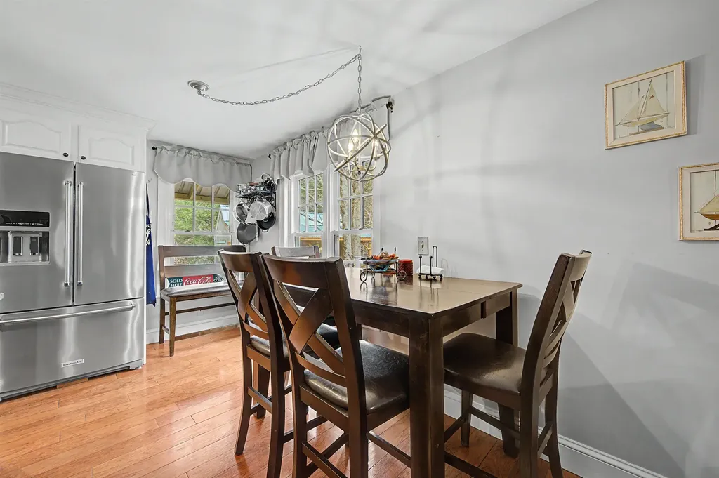 61 South Brook Circle Bradford NH 03221