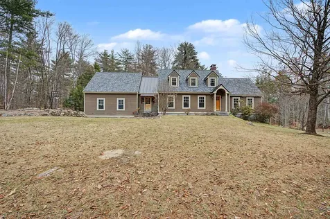 61 South Brook Circle Bradford NH 03221