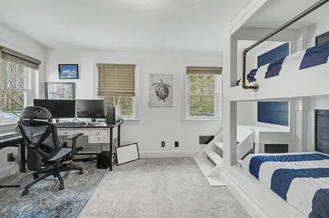 61 South Brook Circle Bradford NH 03221