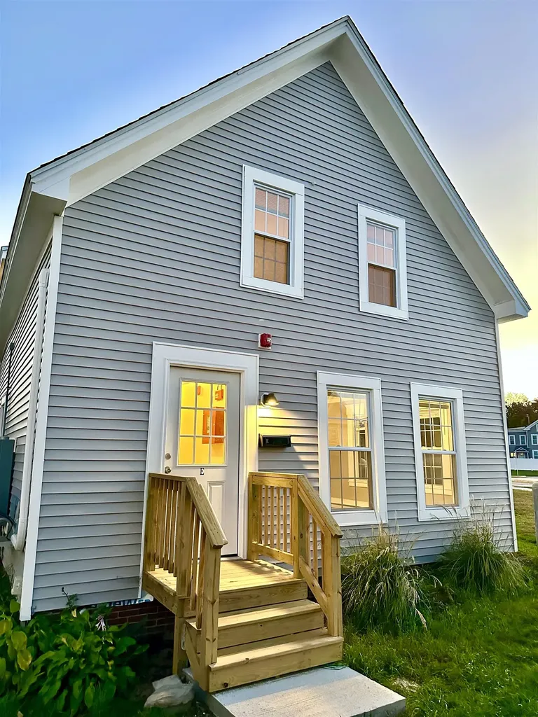7 Jackson Street Rochester NH 03867