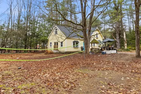 8 Wilson Hill Road Merrimack NH 03054